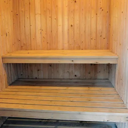 Awesome In With Sauna 펜션 히르츠할즈